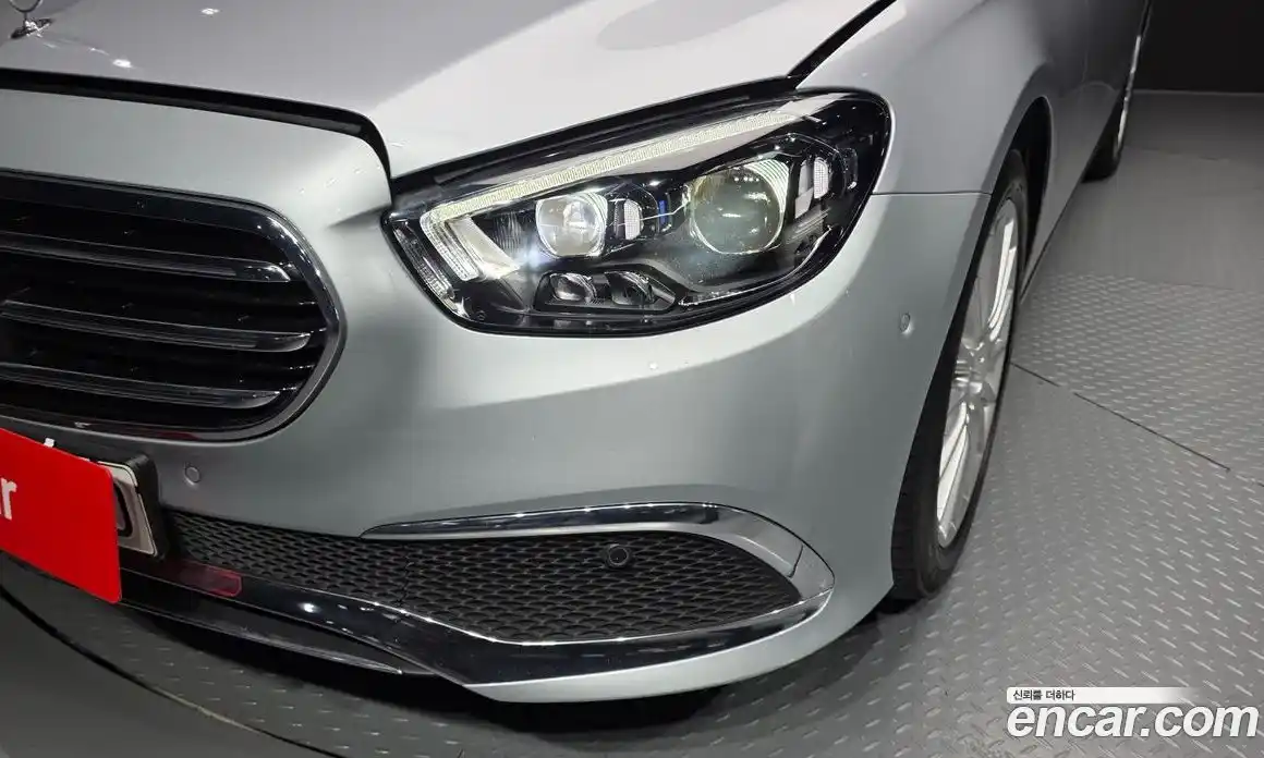 Mercedes-Benz E-Class 2022 2.0 гидро, фото 8