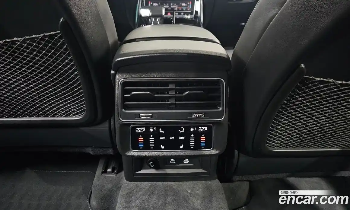 Audi Q8 2023 3.0 автомат (гидро), фото 27