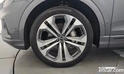 Audi Q8 2023 3.0 автомат (гидро), миниатюра 4