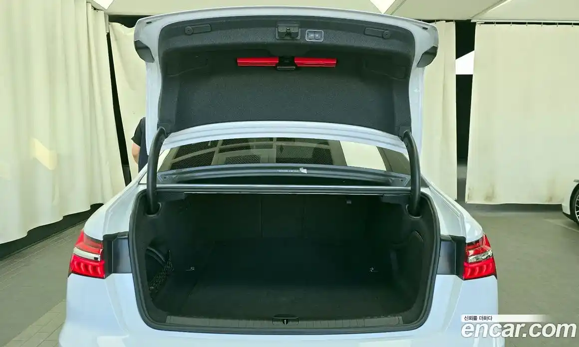 Audi A6 2019 2.0 автомат (гидро), фото 20