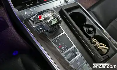 Audi A6 2019 2.0 автомат (гидро), миниатюра 9
