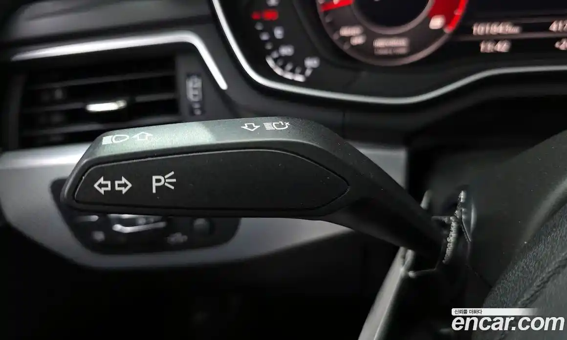 Audi A4 2019 2.0 автомат (гидро), фото 28