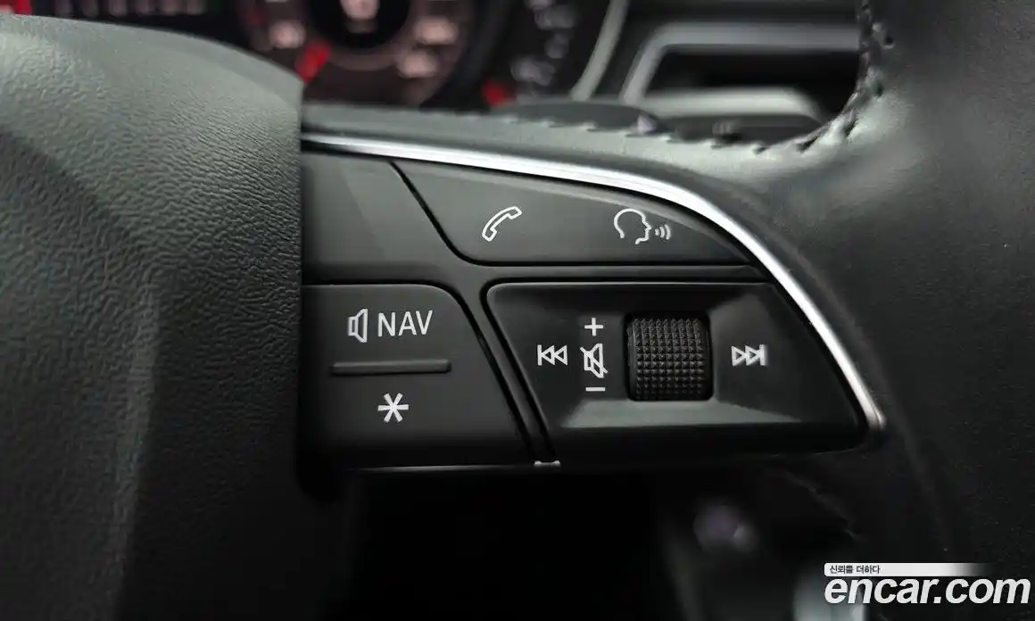 Audi A4 2019 2.0 автомат (гидро), фото 32