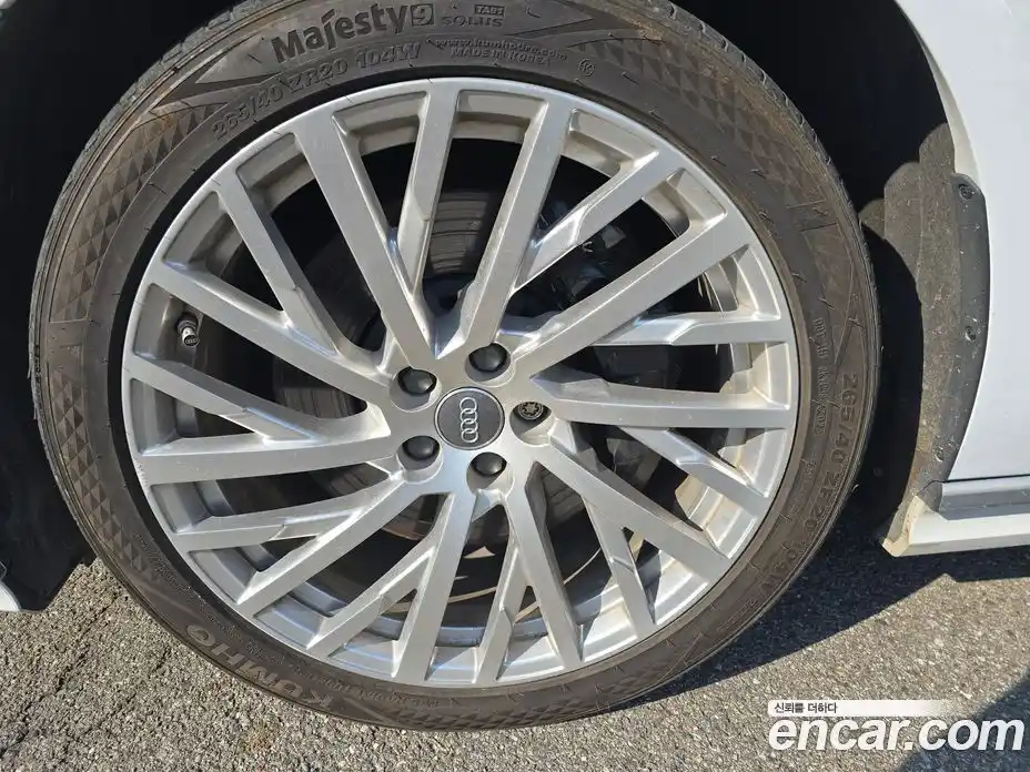 Audi A8 2020 3.0 автомат (гидро), фото 6