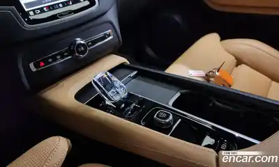Volvo XC90 2024 2.0 автомат (гидро), миниатюра 12