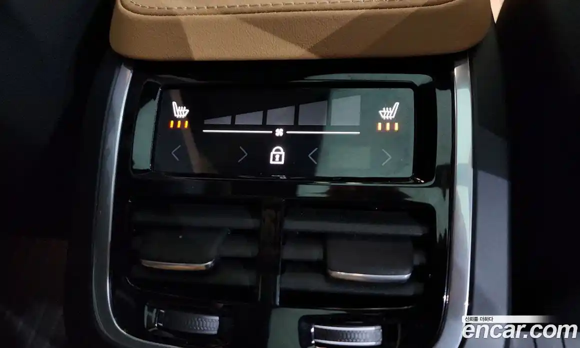 Volvo XC90 2024 2.0 автомат (гидро), фото 37