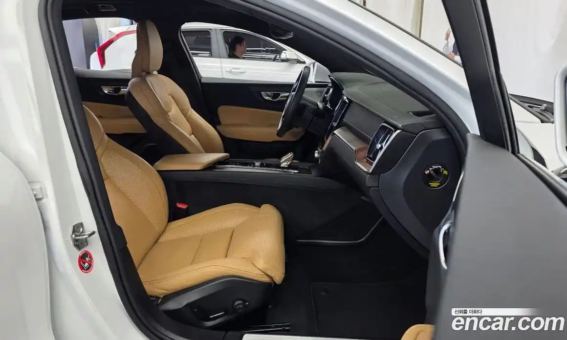 Volvo S60 2021 2.0 автомат (гидро), фото 17