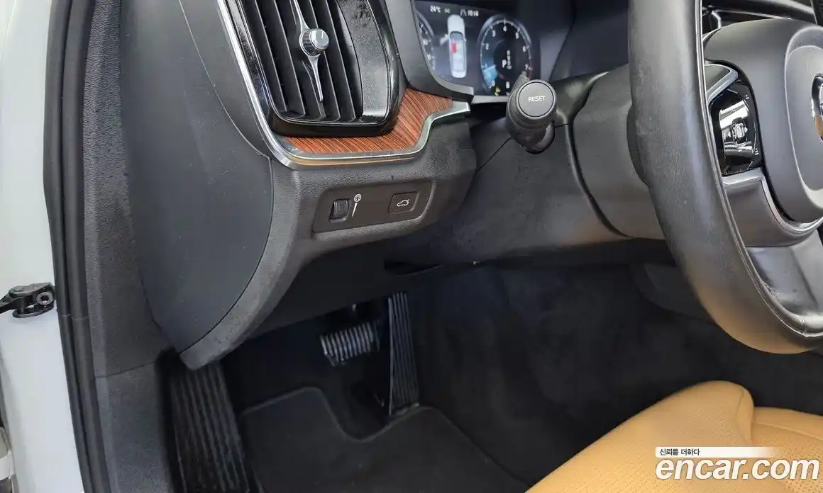 Volvo S60 2021 2.0 автомат (гидро), фото 27