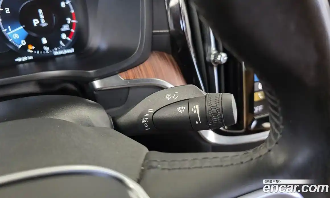 Volvo S60 2021 2.0 автомат (гидро), фото 28