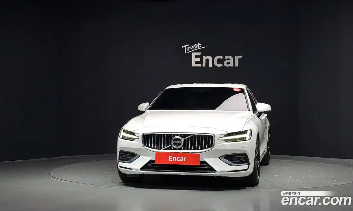 Volvo S60 2021 2.0 автомат (гидро), фото 3