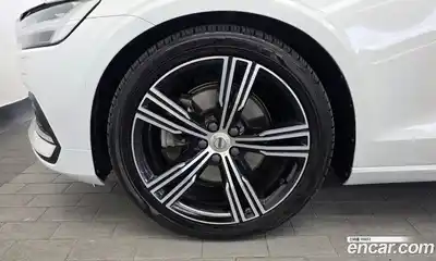 Volvo S60 2021 2.0 автомат (гидро), миниатюра 5
