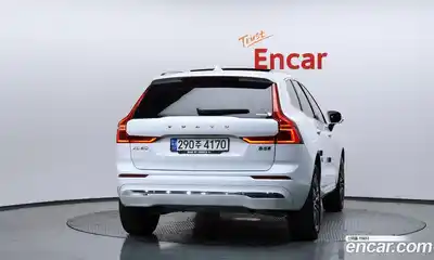 Volvo XC60 2022 2.0 автомат (гидро), миниатюра 4