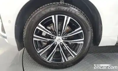 Volvo XC60 2022 2.0 автомат (гидро), миниатюра 5