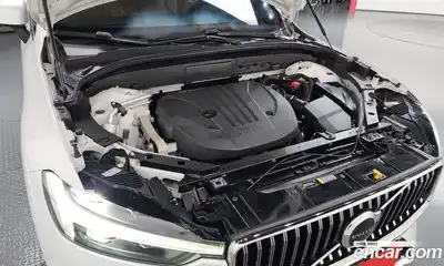 Volvo XC60 2022 2.0 автомат (гидро), миниатюра 6
