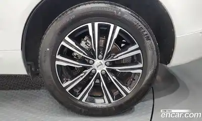 Volvo XC60 2022 2.0 автомат (гидро), миниатюра 7