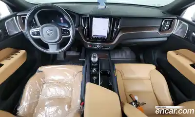Volvo XC60 2022 2.0 автомат (гидро), миниатюра 10