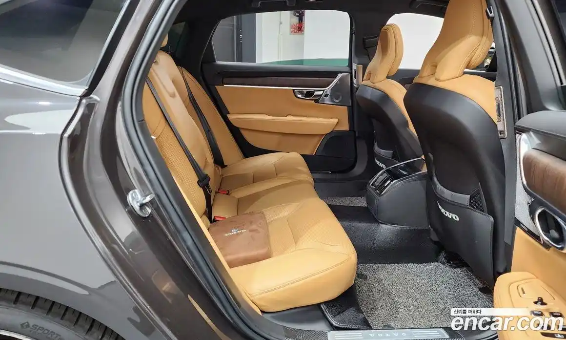 Volvo S90 2023 2.0 автомат (гидро), фото 17