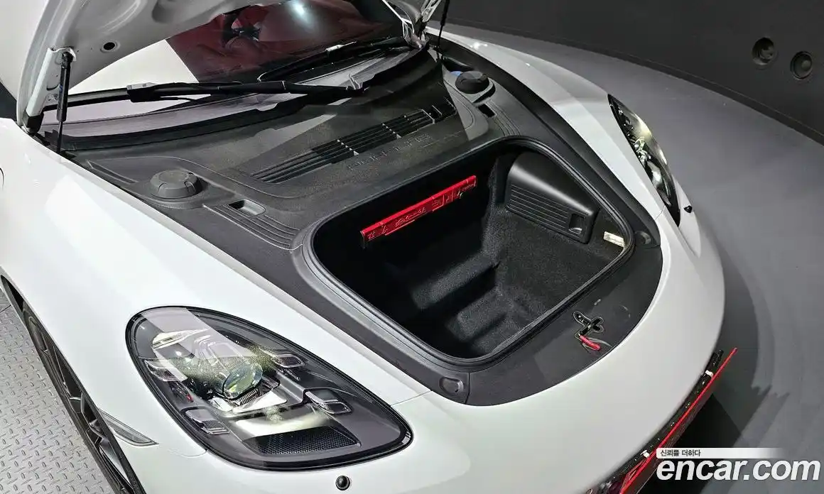 Porsche 718 2022 4.0 автомат (гидро), фото 6