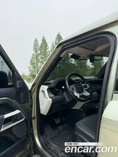 Land Rover Defender 2020 2.0 автомат (гидро), миниатюра 6