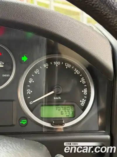 Land Rover Defender 2012 2.2 механика, миниатюра 8