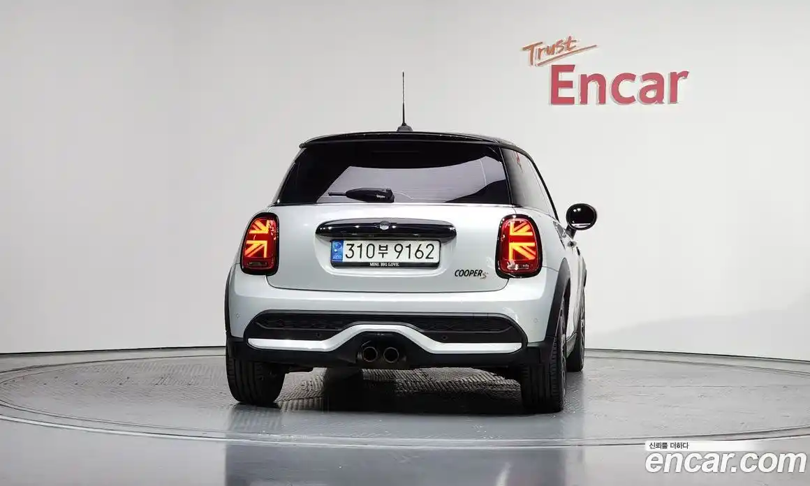 Mini Cooper 2022 2.0 автомат (гидро), фото 4
