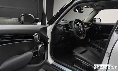 Mini Cooper 2023 1.5 автомат (гидро), миниатюра 10