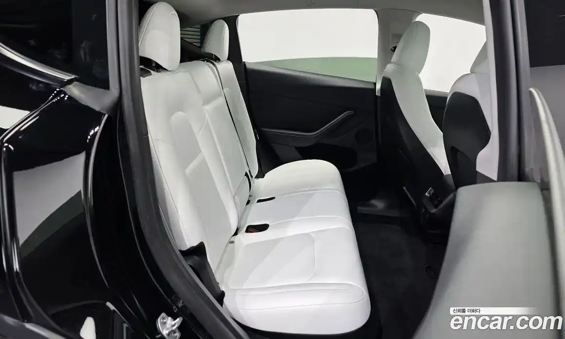 Tesla Model Y 2023 0.2 гидро, фото 12