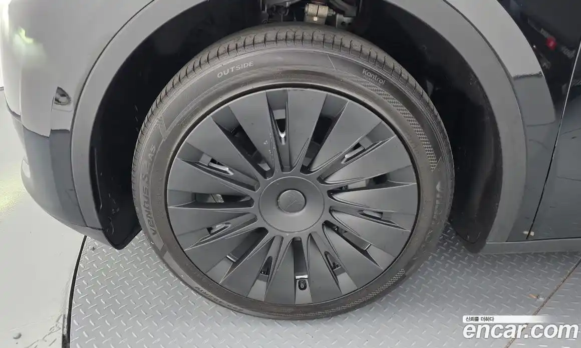 Tesla Model Y 2023 0.2 гидро, фото 5