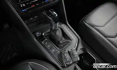 Volkswagen Tiguan 2022 2.0 автомат (гидро), миниатюра 12