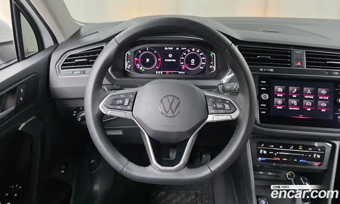 Volkswagen Tiguan 2022 2.0 автомат (гидро), фото 19
