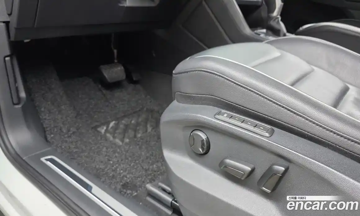 Volkswagen Tiguan 2022 2.0 автомат (гидро), фото 27