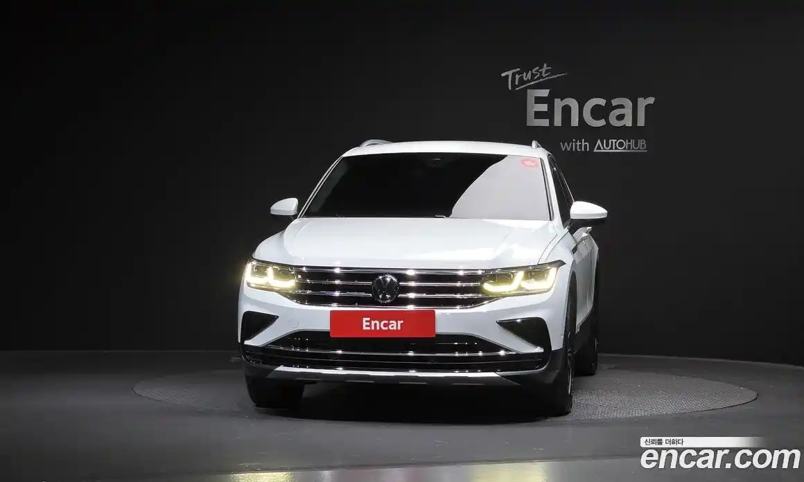 Volkswagen Tiguan 2022 2.0 автомат (гидро), фото 3
