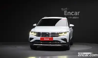 Volkswagen Tiguan 2022 2.0 автомат (гидро), миниатюра 3