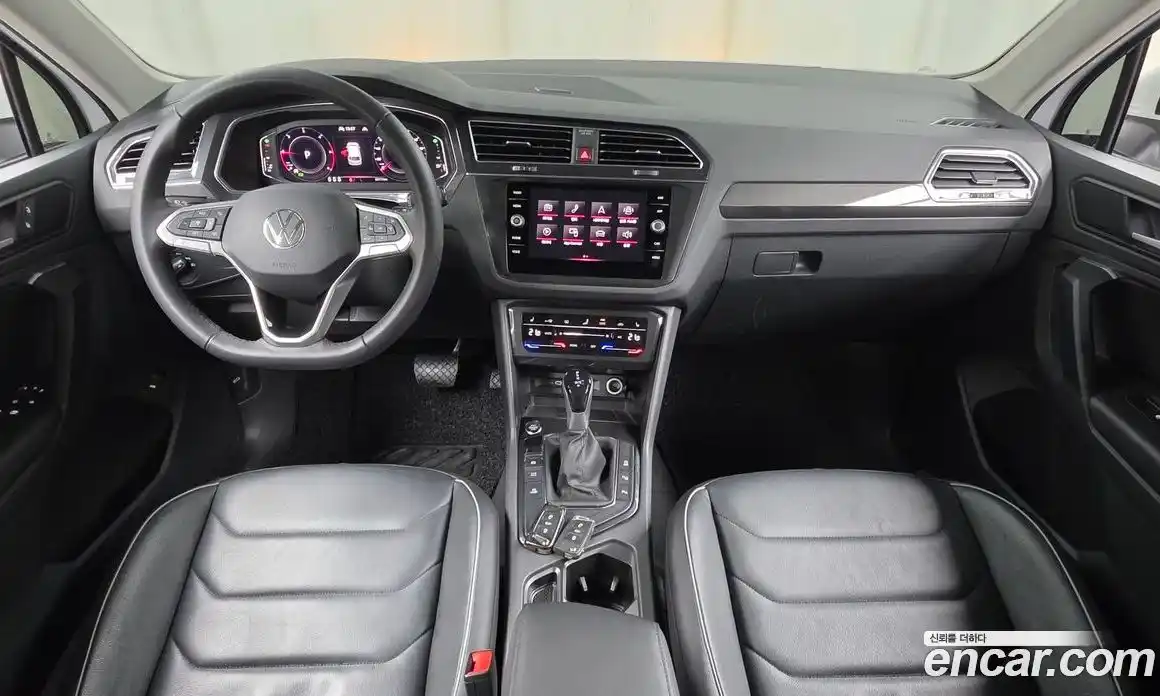 Volkswagen Tiguan 2022 2.0 автомат (гидро), фото 10