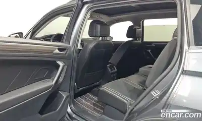 Volkswagen Tiguan 2022 2.0 автомат (гидро), миниатюра 11