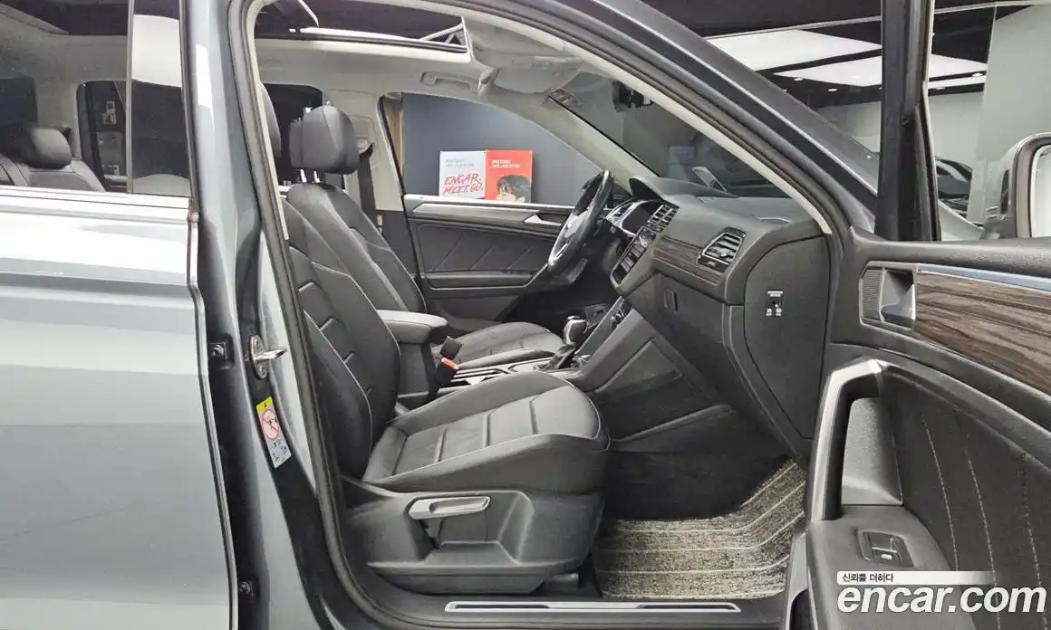 Volkswagen Tiguan 2022 2.0 автомат (гидро), фото 12