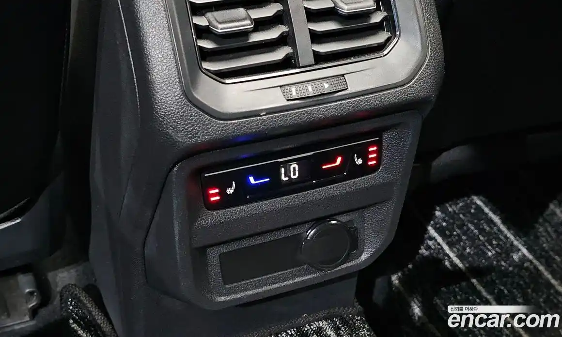 Volkswagen Tiguan 2022 2.0 автомат (гидро), фото 17