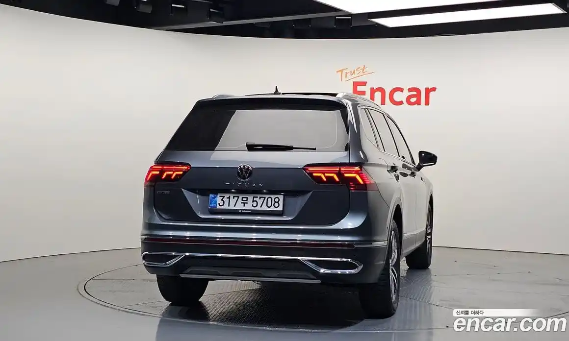 Volkswagen Tiguan 2022 2.0 автомат (гидро), фото 4