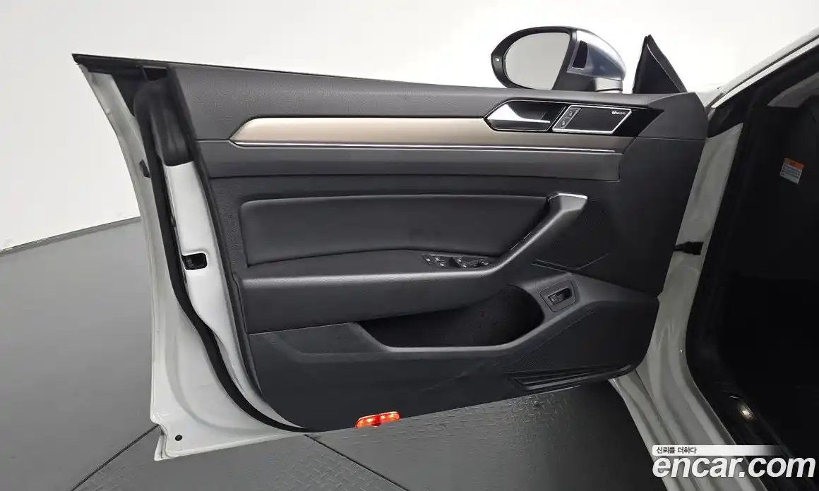 Volkswagen Arteon 2019 2.0 автомат (гидро), фото 13