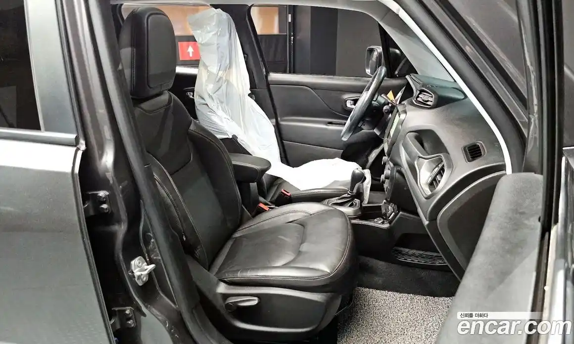 Jeep Renegade 2019 2.4 автомат (гидро), фото 12