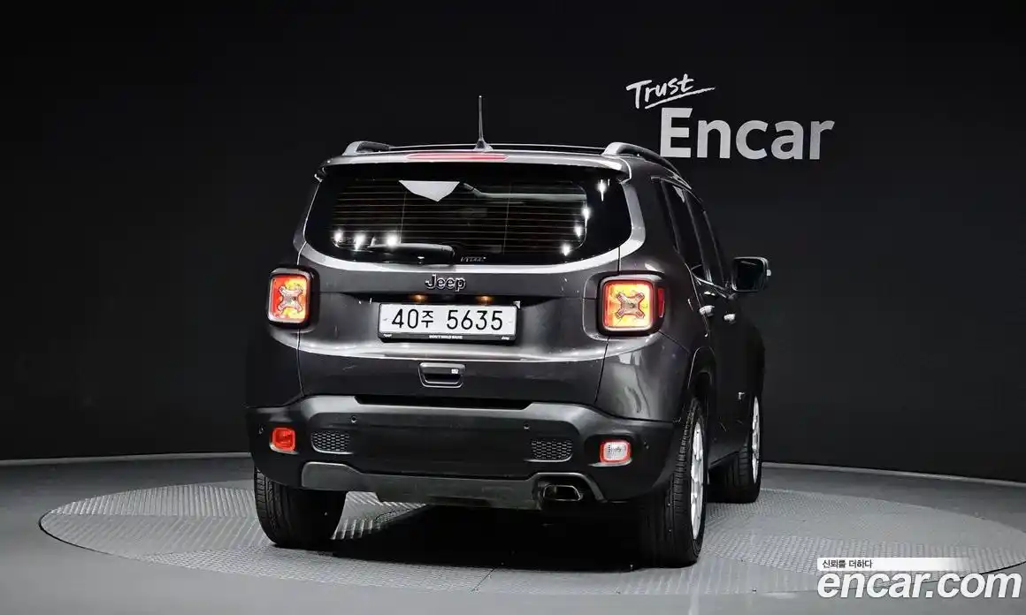 Jeep Renegade 2019 2.4 автомат (гидро), фото 4