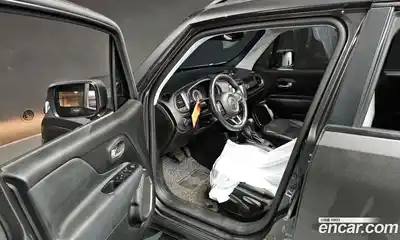 Jeep Renegade 2019 2.4 автомат (гидро), миниатюра 10
