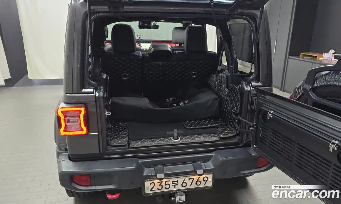 Jeep Wrangler 2019 2.0 автомат (гидро), фото 20