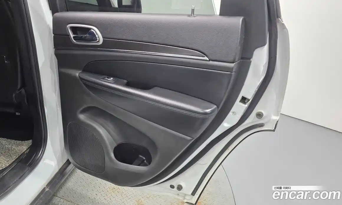 Jeep Cherokee 2018 3.6 автомат (гидро), фото 15