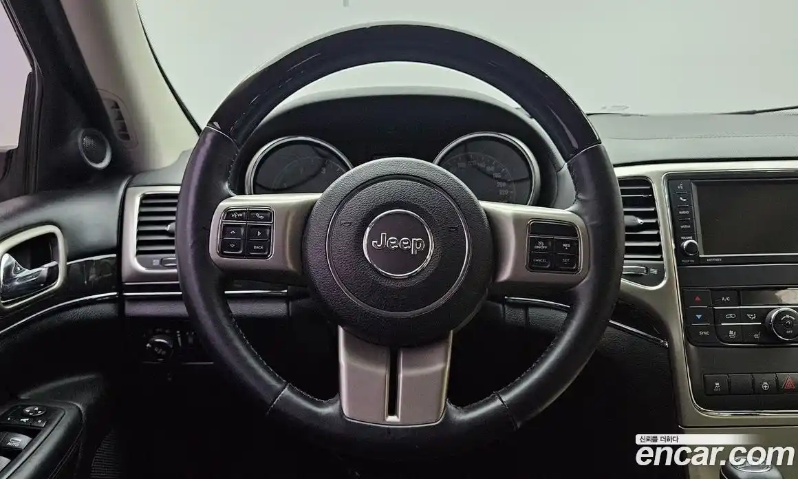 Jeep Cherokee 2013 3.0 автомат (гидро), фото 14