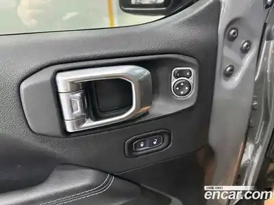 Jeep Gladiator 2021 3.6 автомат (гидро), миниатюра 9