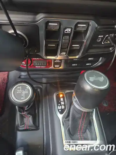 Jeep Wrangler 2021 2.0 автомат (гидро), миниатюра 9