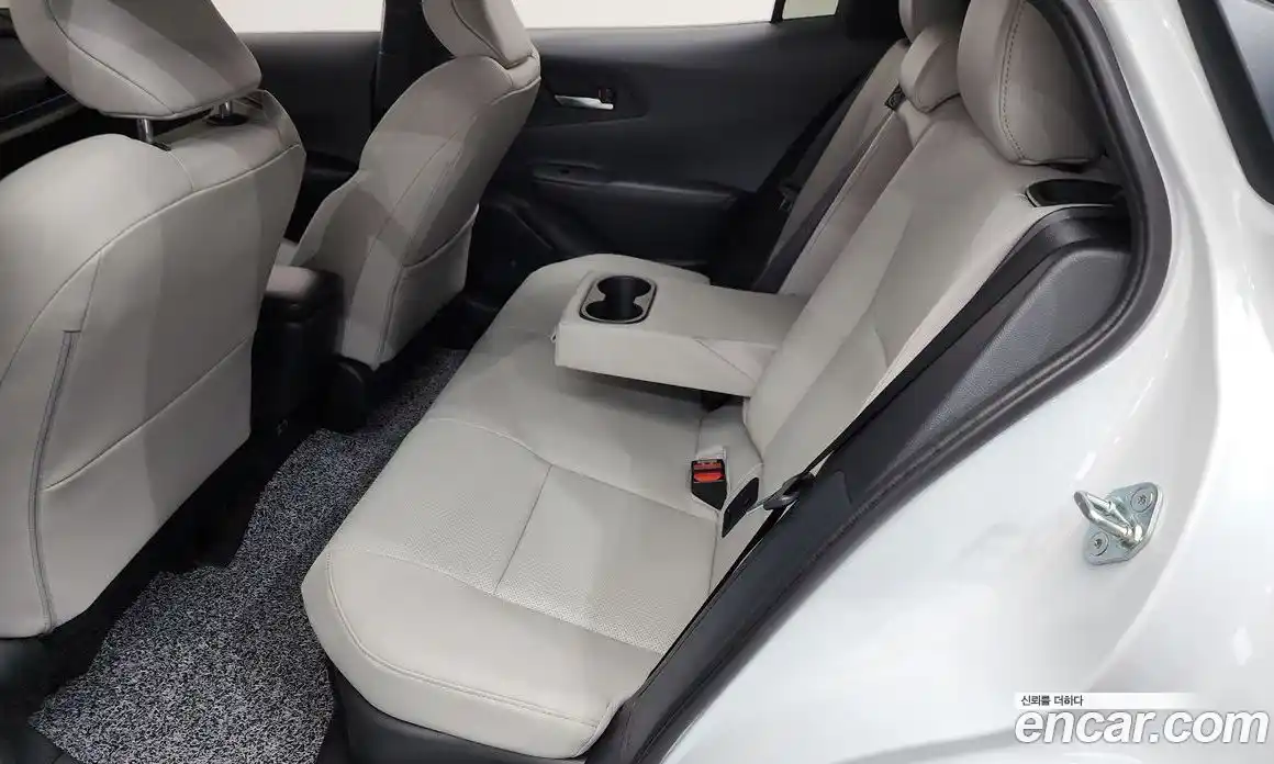 Toyota Prius 2025 2.0 гидро, фото 32