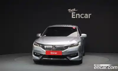 Honda Accord 2016 2.4 автомат (гидро), миниатюра 3