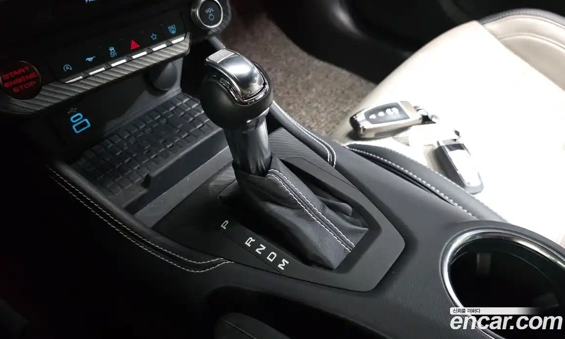 Ford Mustang 2024 2.3 автомат (гидро), фото 11